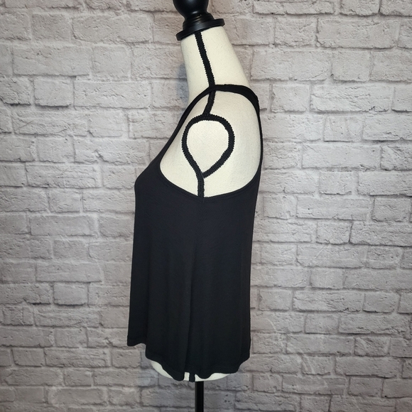 Free People top women's black swing tank racerback scoop neck size XS - Picture 6 of 10